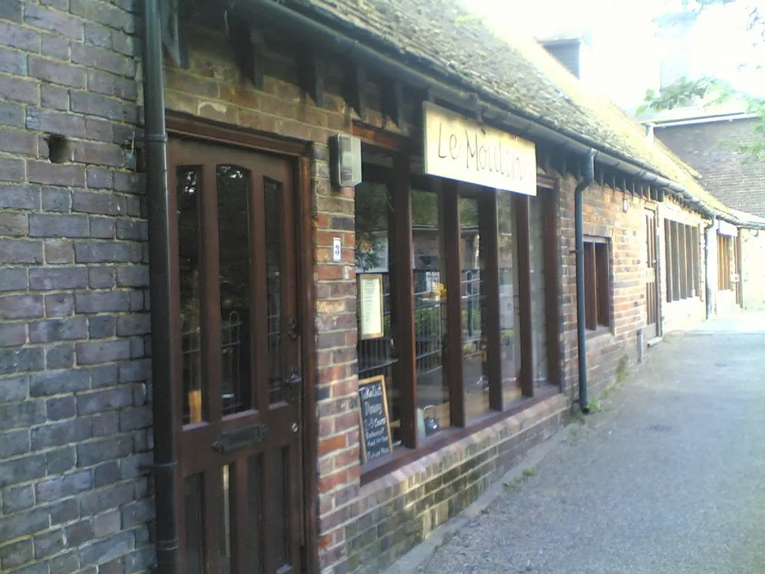 Le Moulin Restaurant